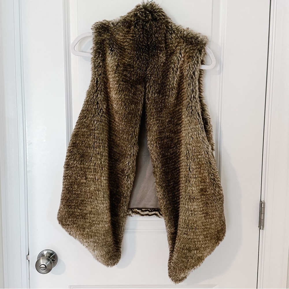 Tart Collections Faux Fur Vest S